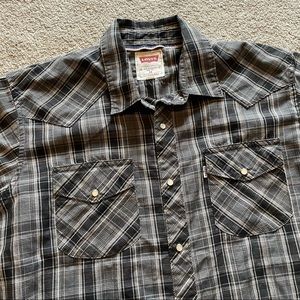 Levi’s button up
